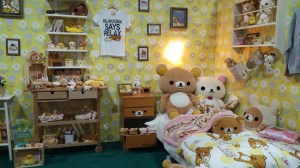 Insanely cute Rilakkuma room display!